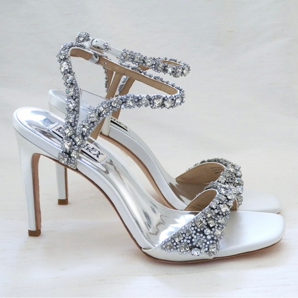 Badgley Mischka Galia, White, Sparkle, Wedding Sandals AllSizes NWT - Picture 3 of 5